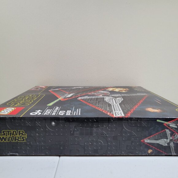 LEGO Star Wars: Tantive IV (75244) - Picture 3 of 16